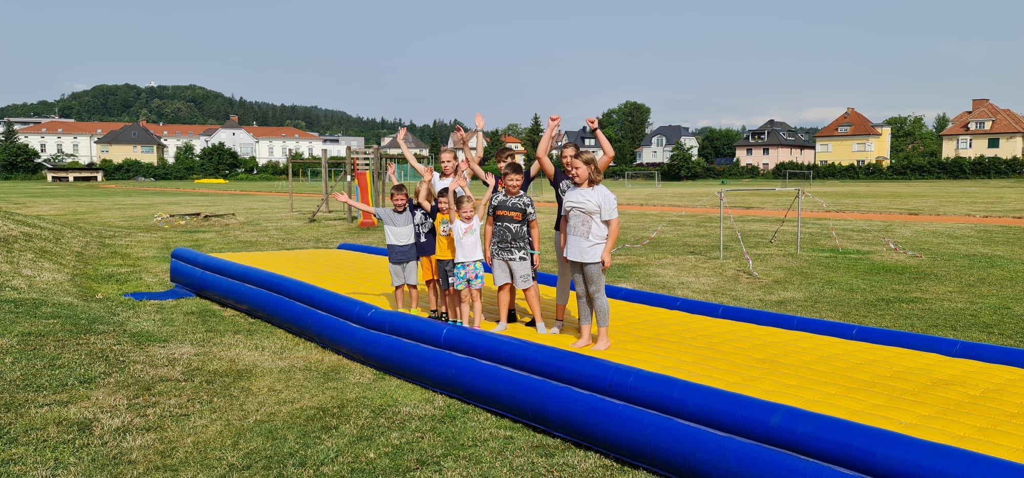 Outdoor-Sport beim HitsForKids Camp Klagenfurt